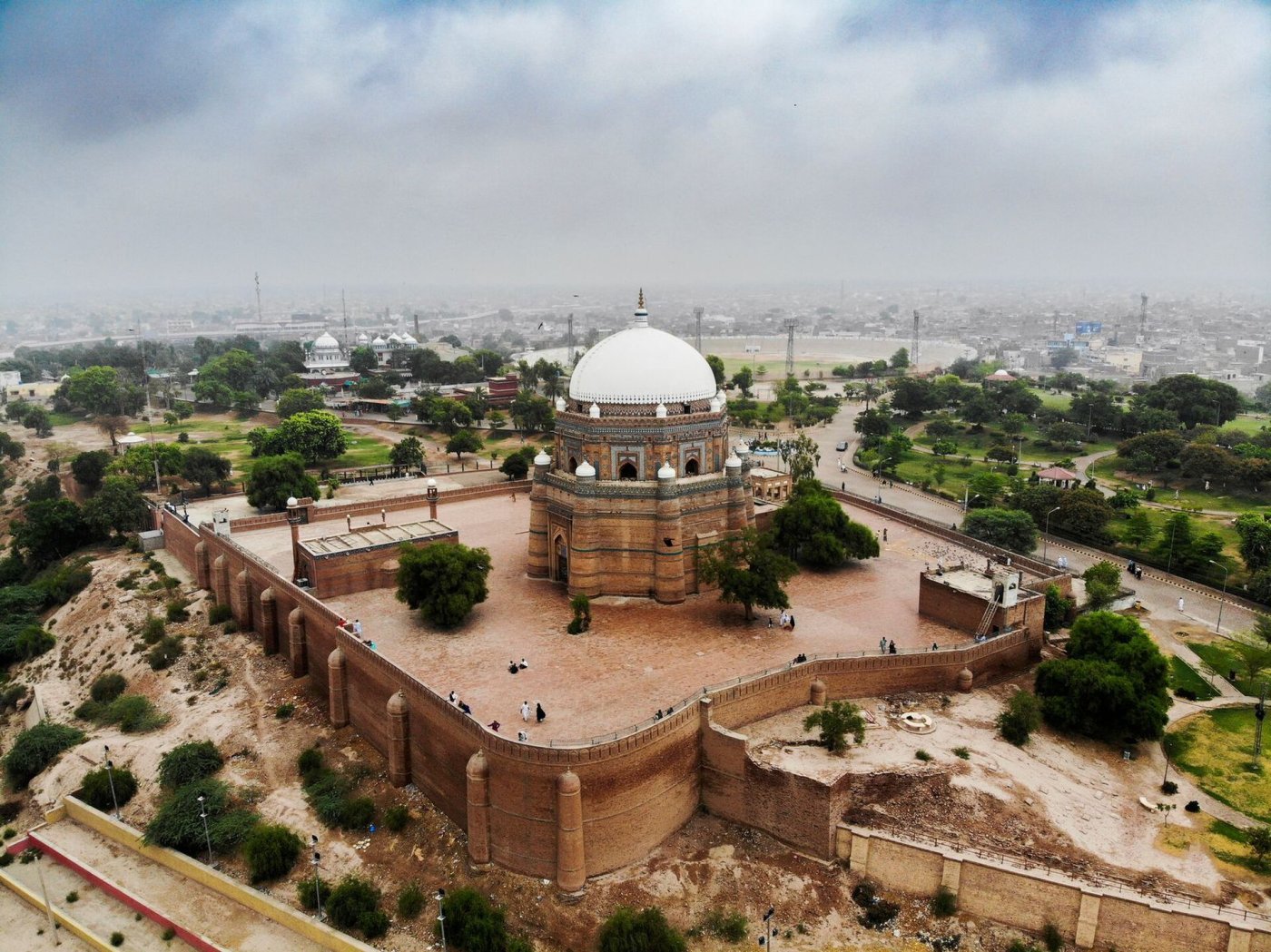Multan Saints Inn